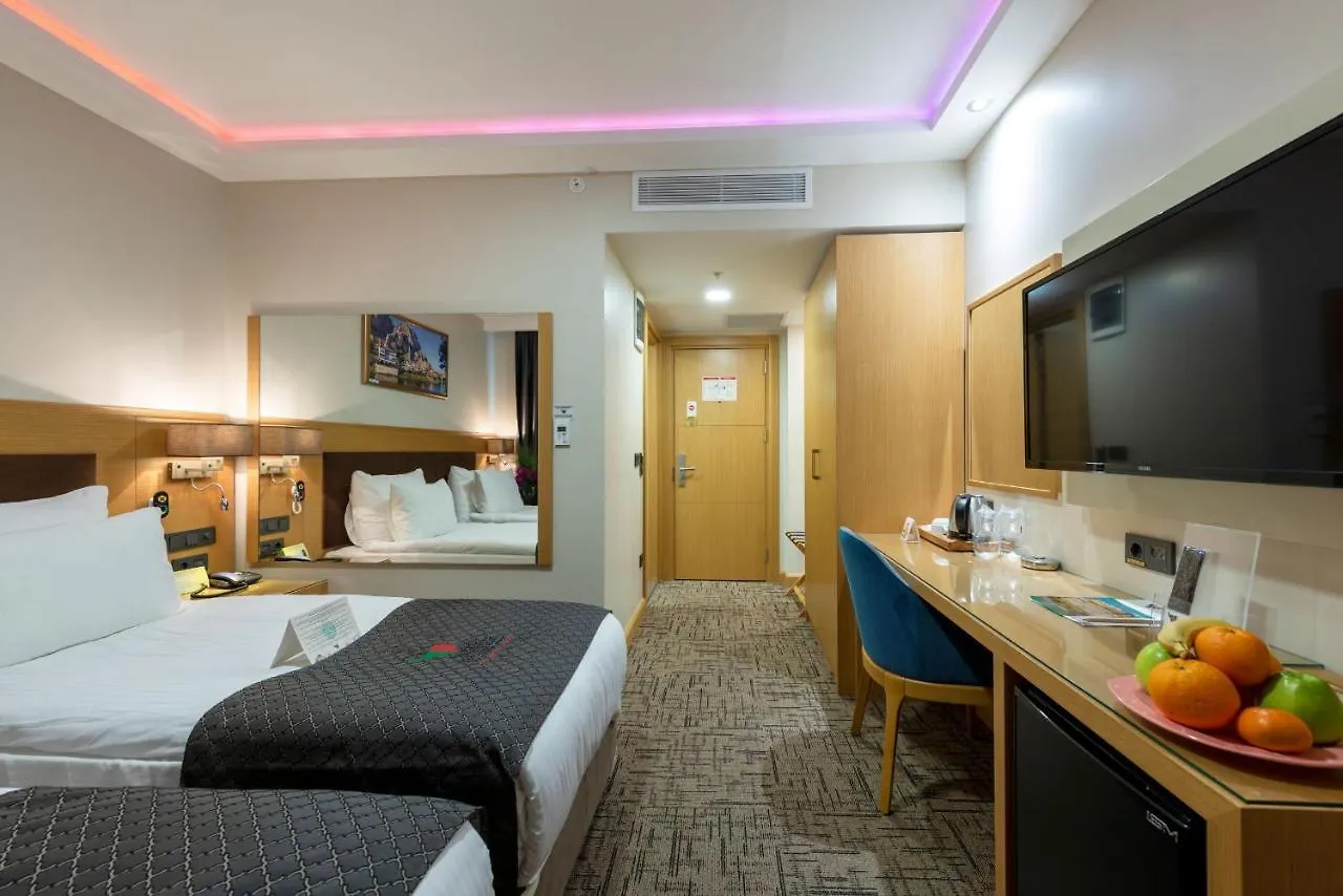 Hotel Boursier 2 & Spa Istanbulská provincie 4*,